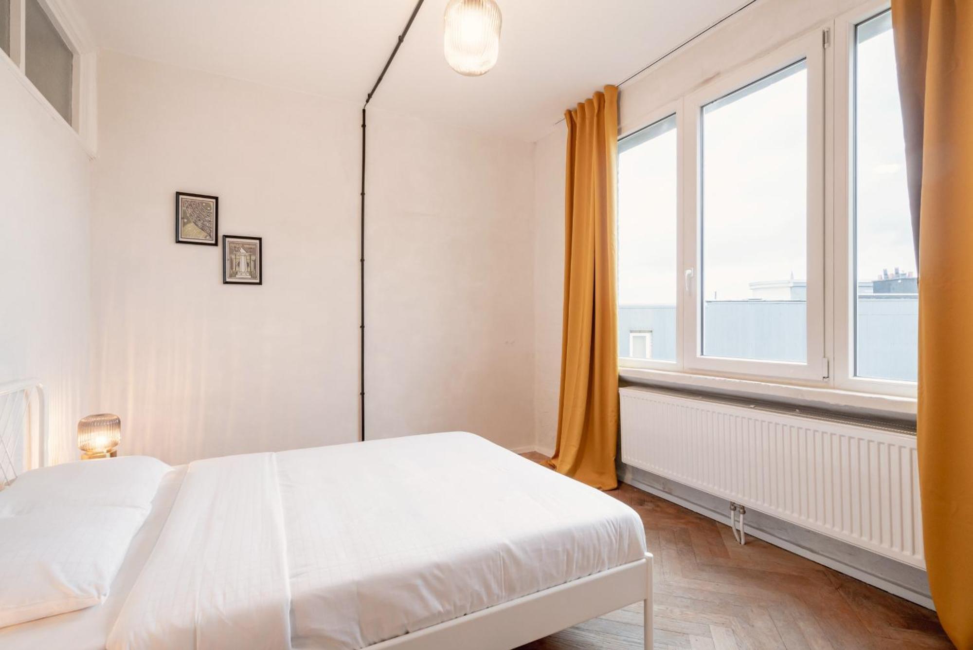 Charming And Spacious Apartments In The Heart Of Antwerp Exterior photo