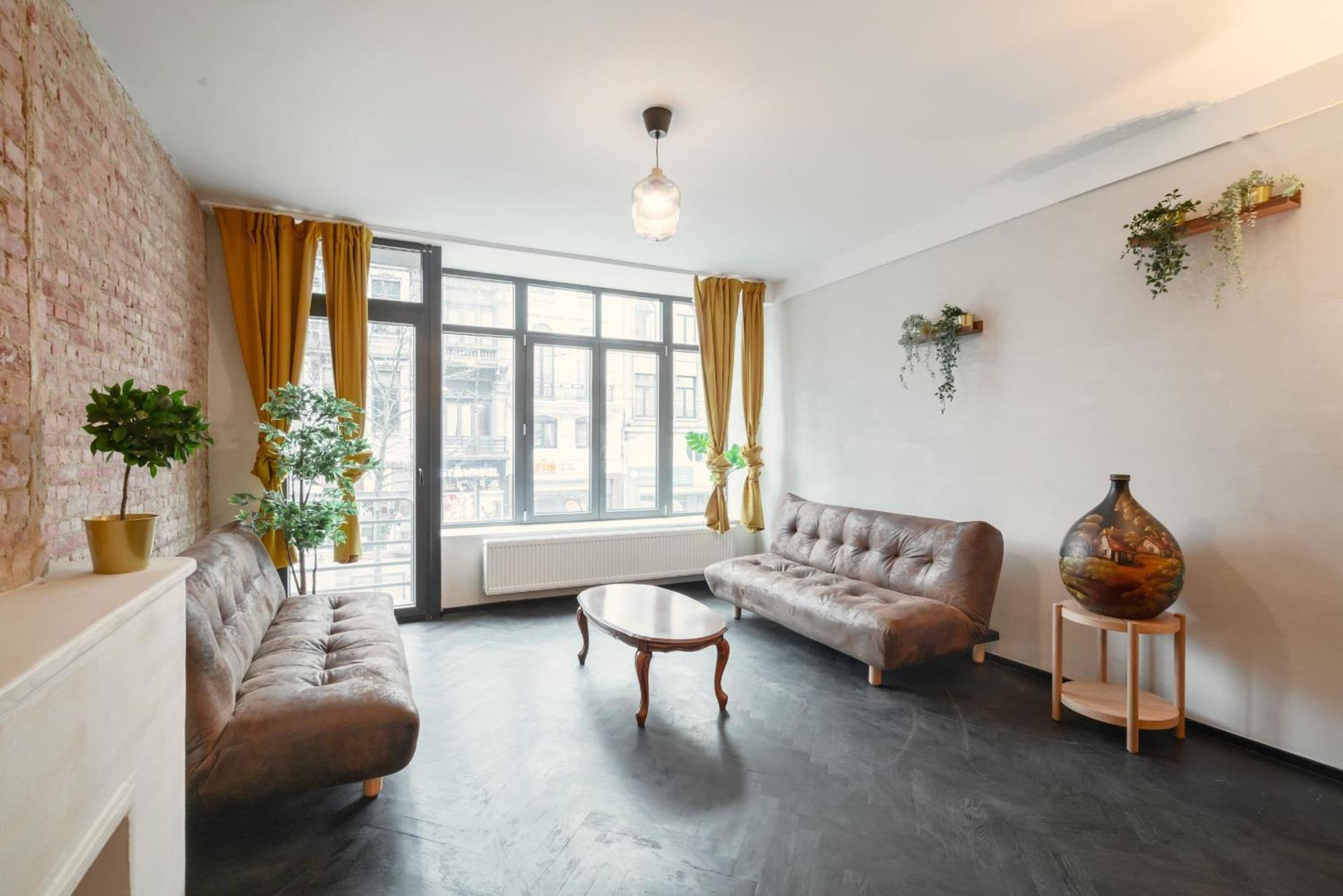 Charming And Spacious Apartments In The Heart Of Antwerp Exterior photo