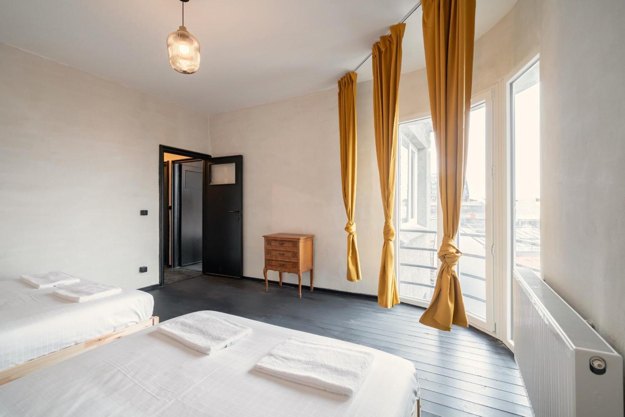 Charming And Spacious Apartments In The Heart Of Antwerp Exterior photo